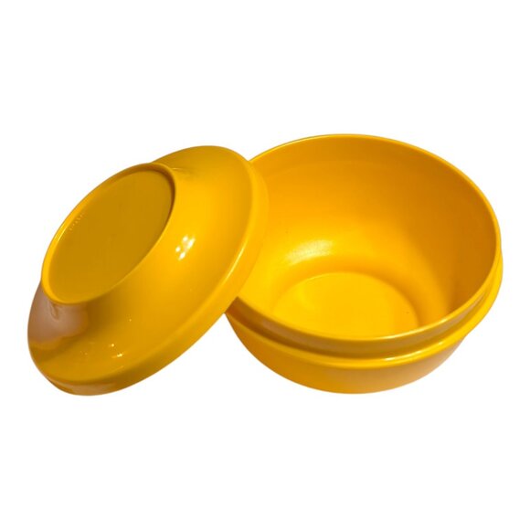 VTG Yellow TUPPERWARE Seal N Serve Bowl #1436 w/ Lid 1437-18 Container USA - Picture 4 of 6
